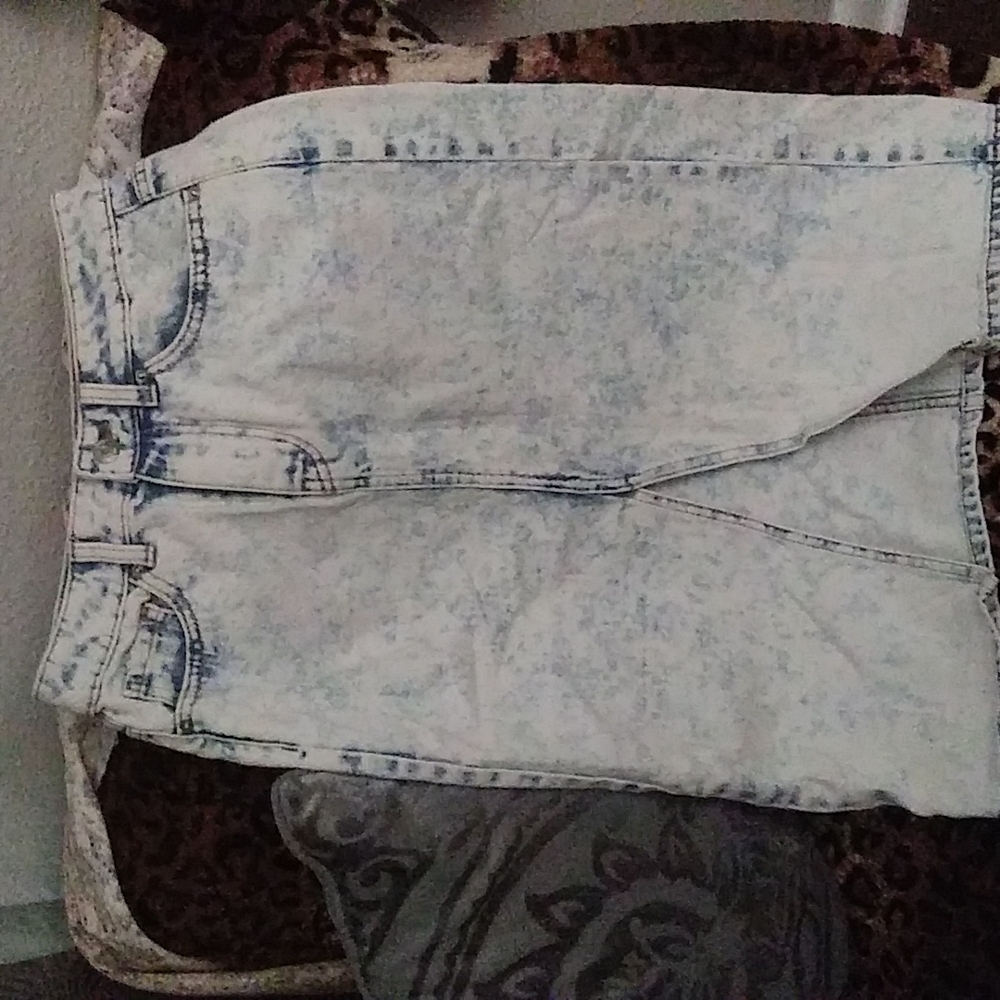 Acid wash pencil jean skirt